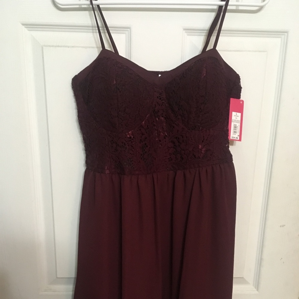 Dress. Size Large. Maroon